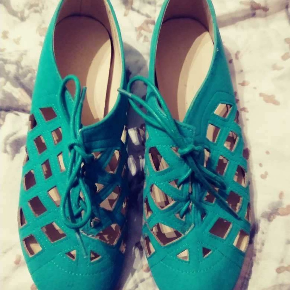Breathable flats
